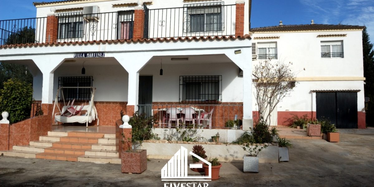 VILLA MARTINEZ