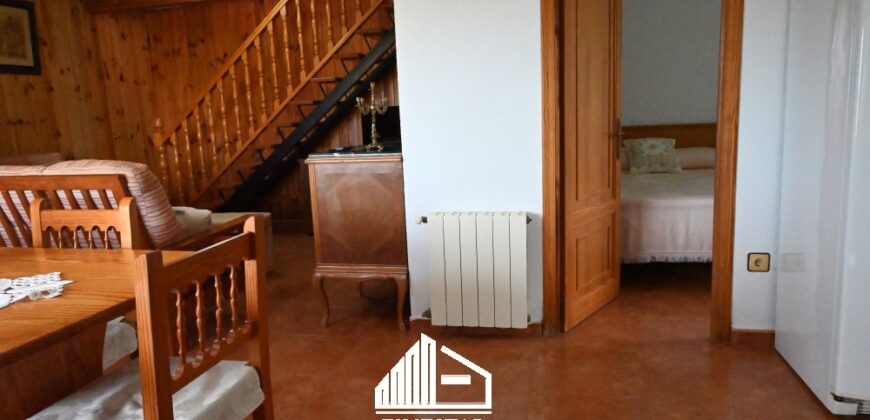 WARM HOUSE IN ALTURY