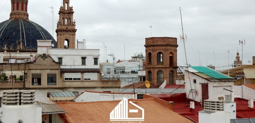 APARTMENT NEXT TO THE CENTRAL MARKET