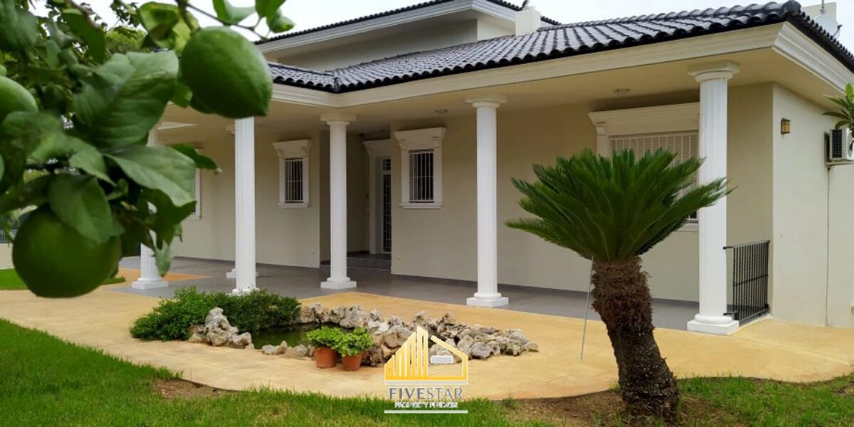 LUXURY VILLA IN PICASSENT