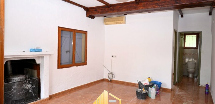 LITTLE HOUSE IN ALBORACHE