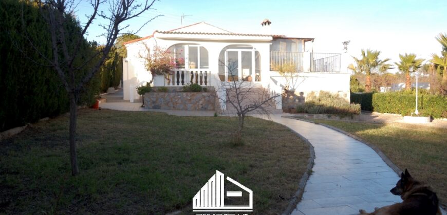 VILLA BATROUNI