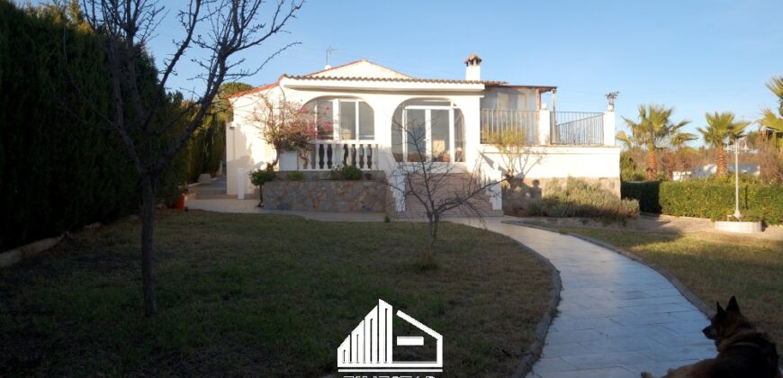 VILLA BATROUNI