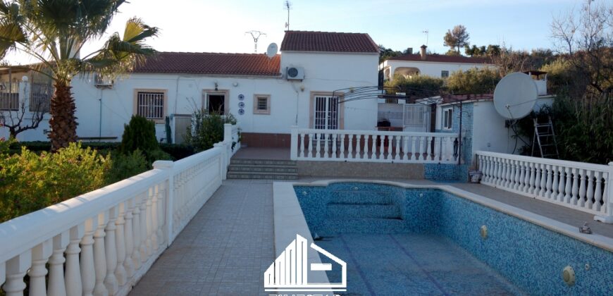 VILLA BATROUNI