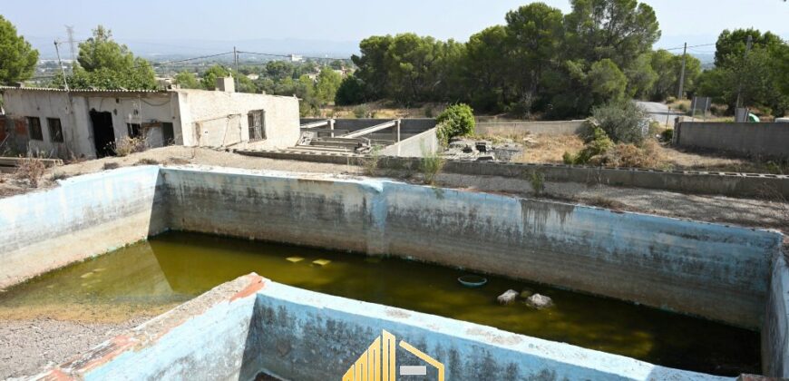 PARCELA CON CONSTRUCCION EN LLIRIA