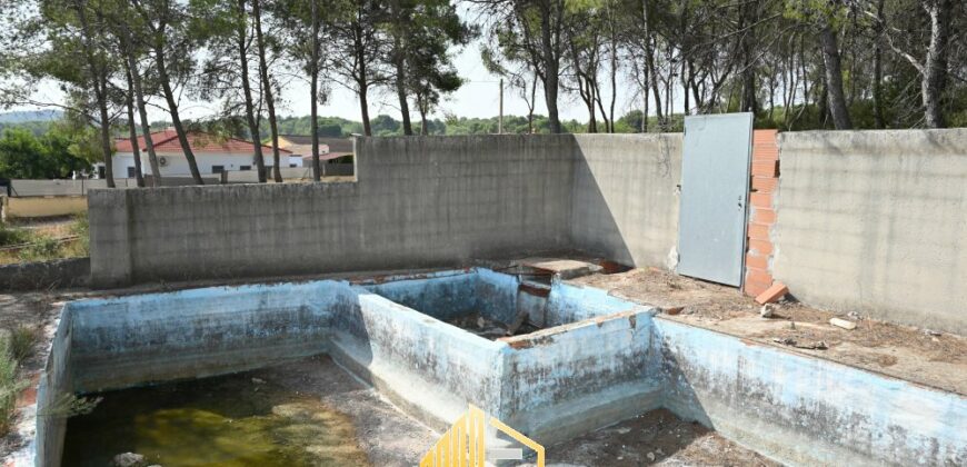 PARCELA CON CONSTRUCCION EN LLIRIA