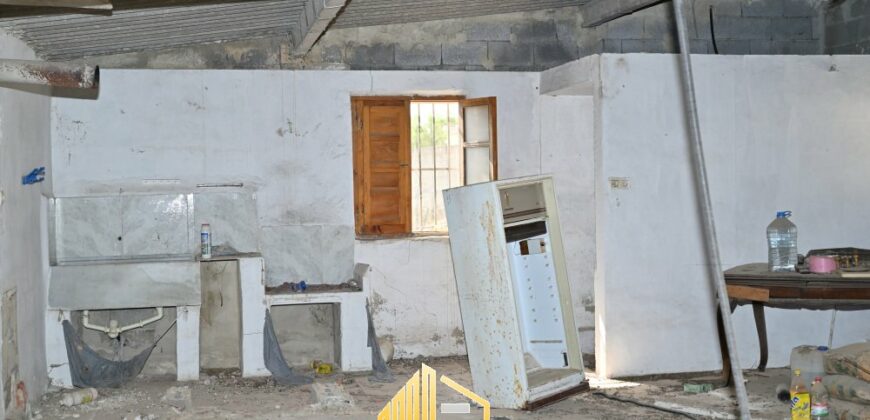 PARCELA CON CONSTRUCCION EN LLIRIA