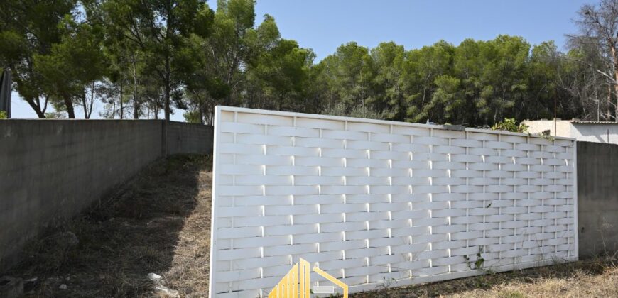 PARCELA CON CONSTRUCCION EN LLIRIA