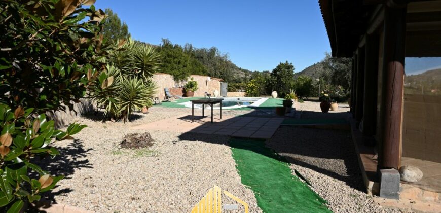 SPECTACULAR WOODEN HOUSE