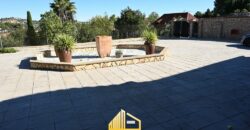 SPECTACULAR WOODEN HOUSE