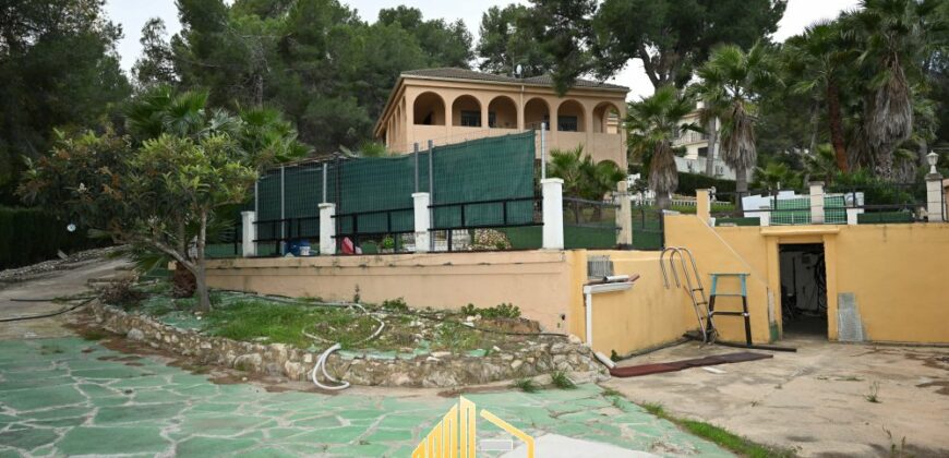 VILLA EN MONTECABRERA