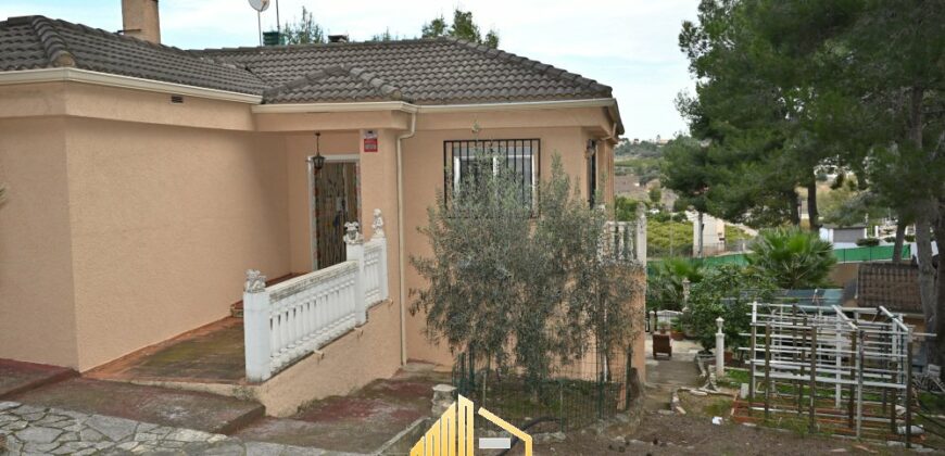 VILLA EN MONTECABRERA