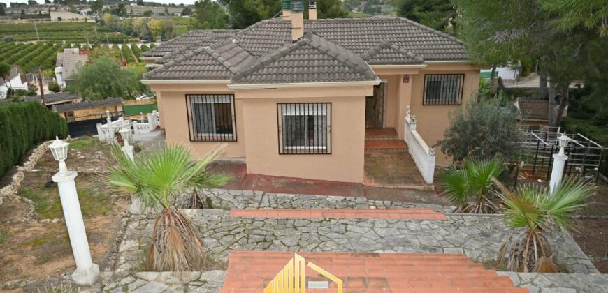 VILLA EN MONTECABRERA