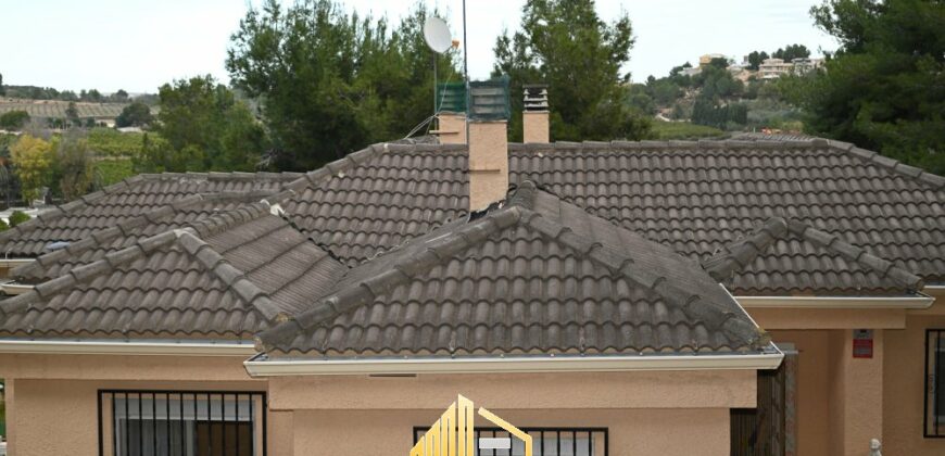 VILLA EN MONTECABRERA