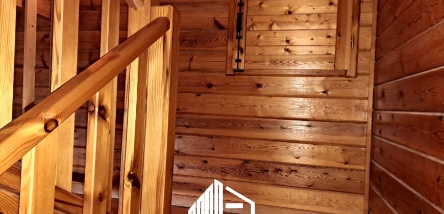 MARTINA’S WOODEN HOUSE