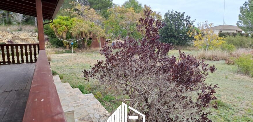 MARTINA’S WOODEN HOUSE